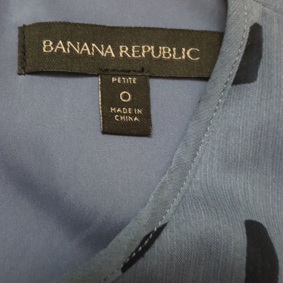 Petite Banana Republic Pleated Dress - Picture 4 of 4